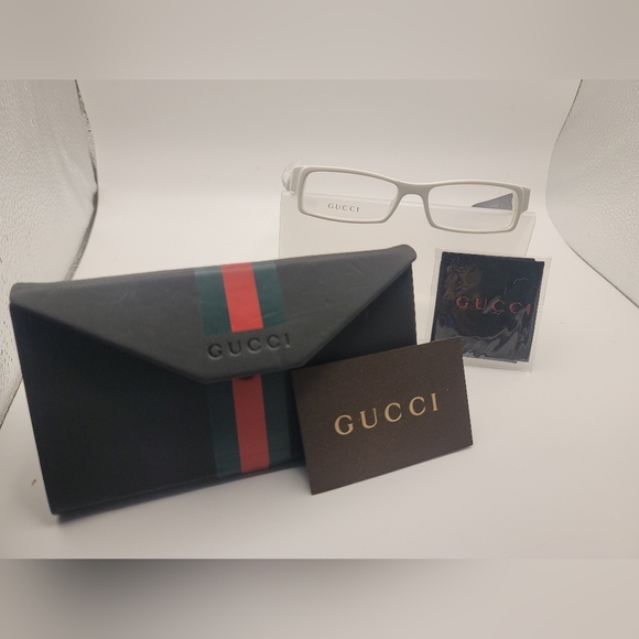 Gucci Glasses with Foldable Case - Picture 9 of 10